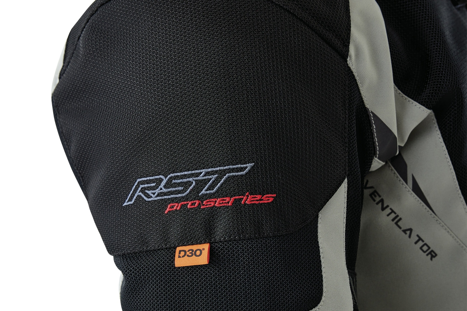 RST declara la guerra al calor: chaquetas ventiladas para montar protegido en verano