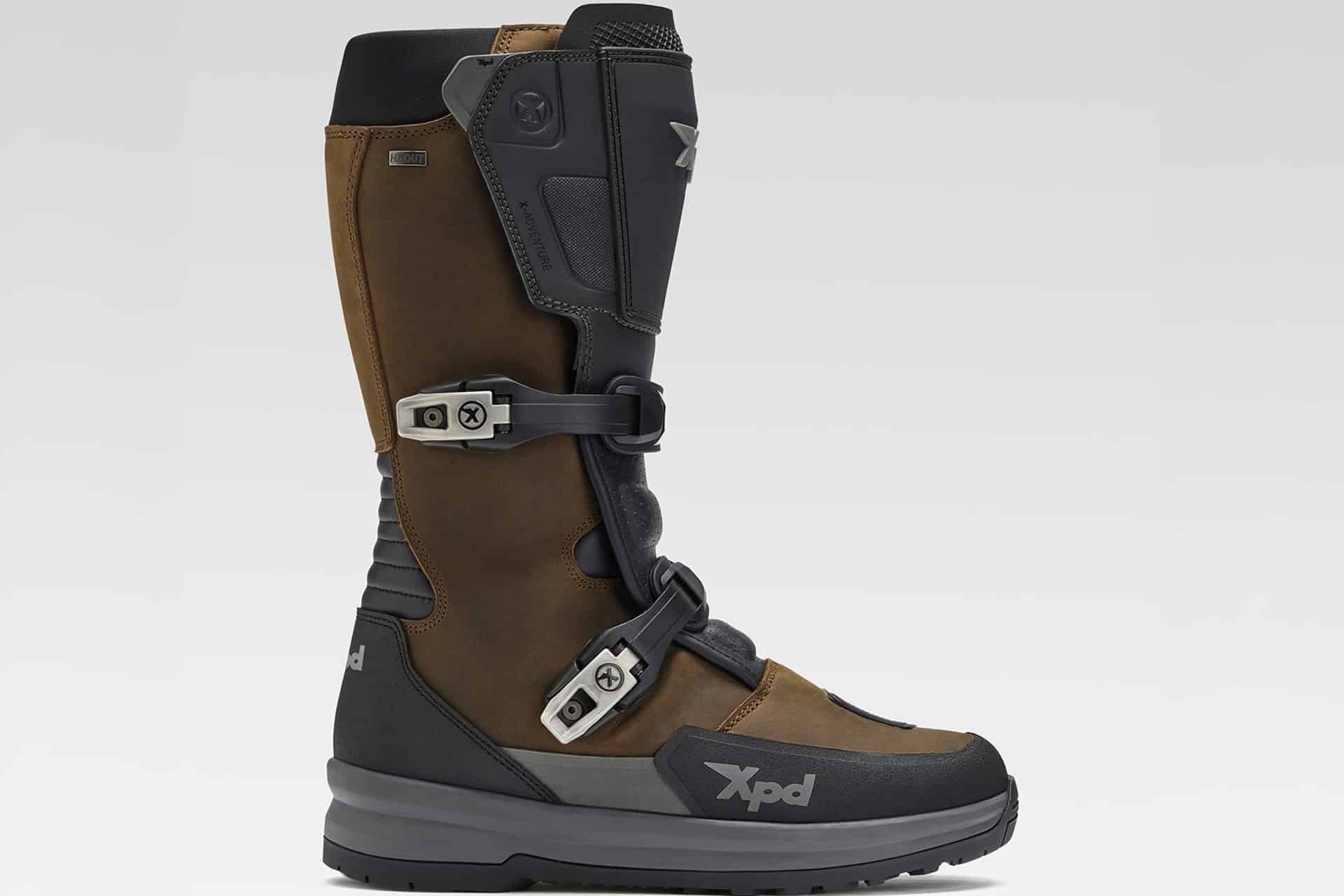 Fotos: Gama de botas adventure XPD 2026: Diseñadas para pasar largas jornadas sobre la moto