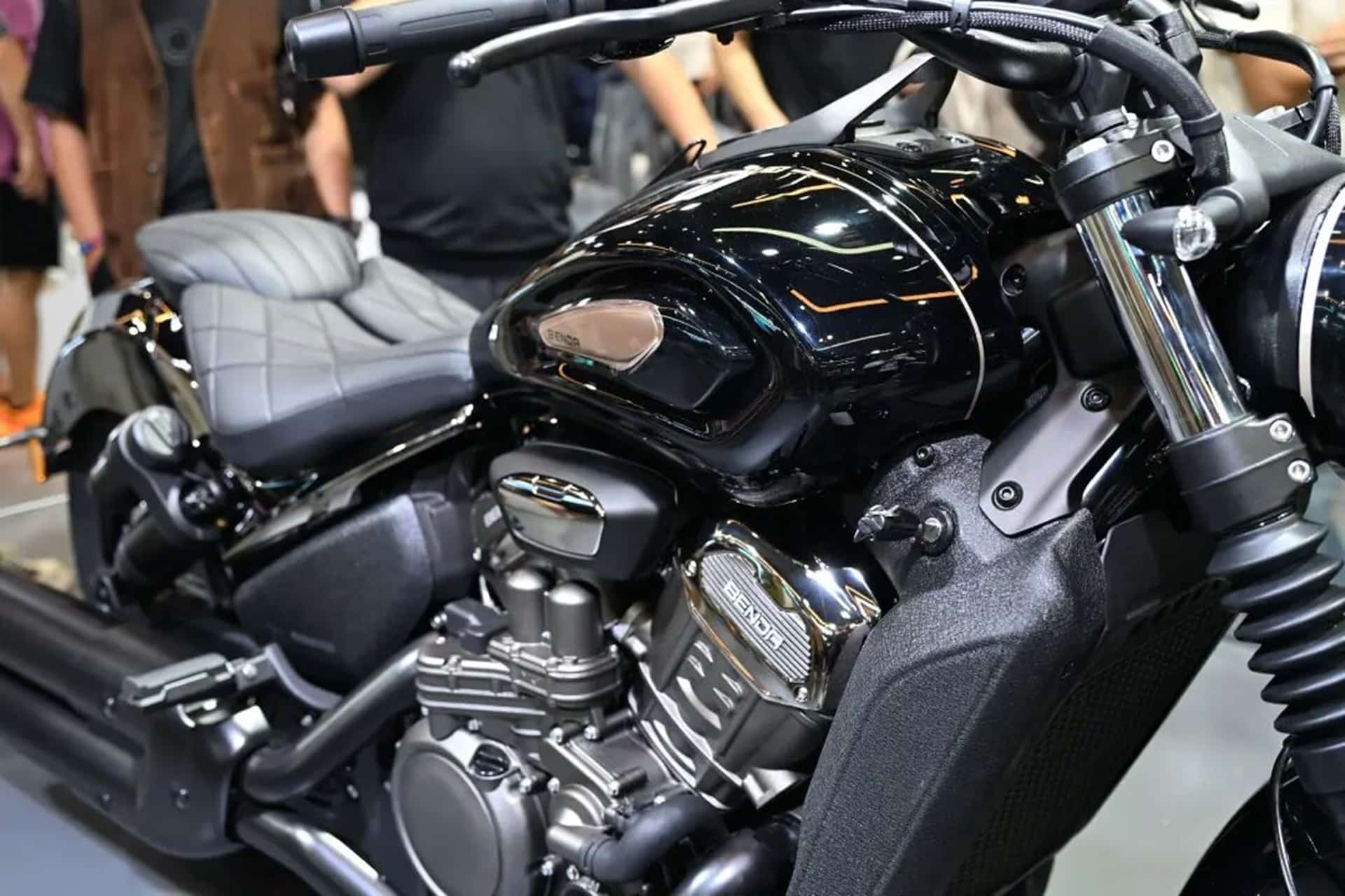 Nueva Dark Flag 600 V-4: Benda sigue ampliando su atípica gama custom