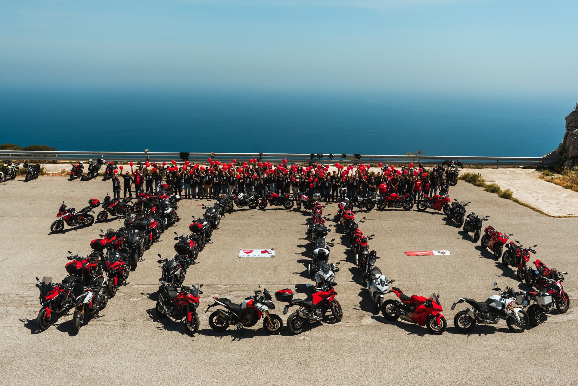 #WeRideAsOne 2026: 22.000 Ducatisti celebraron el centenario de la marca por todo lo alto