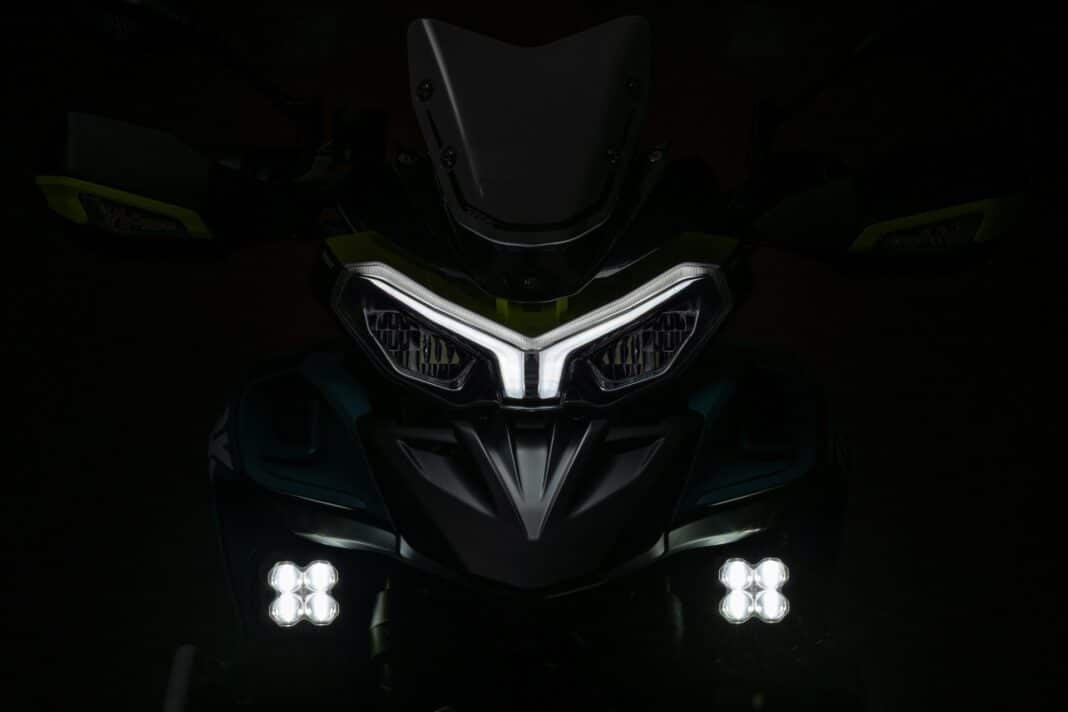 Benelli TRK 902 X