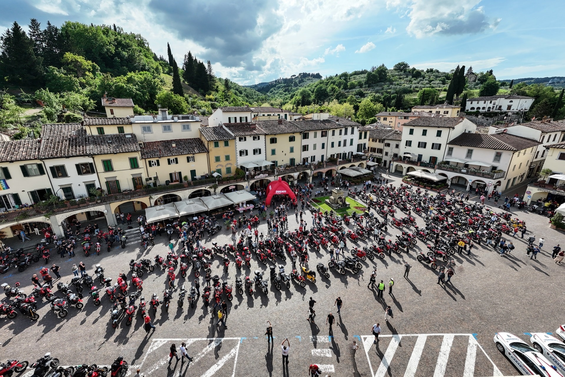 #WeRideAsOne 2026: 22.000 Ducatisti celebraron el centenario de la marca por todo lo alto