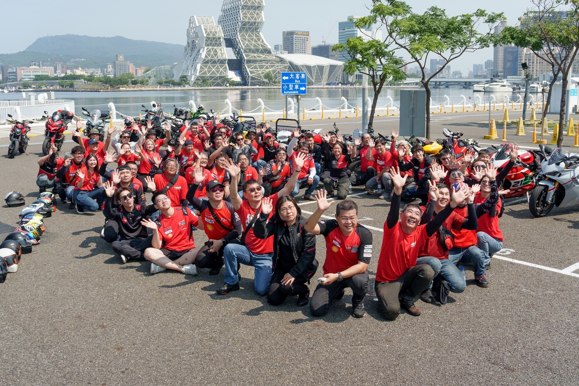 #WeRideAsOne 2026: 22.000 Ducatisti celebraron el centenario de la marca por todo lo alto