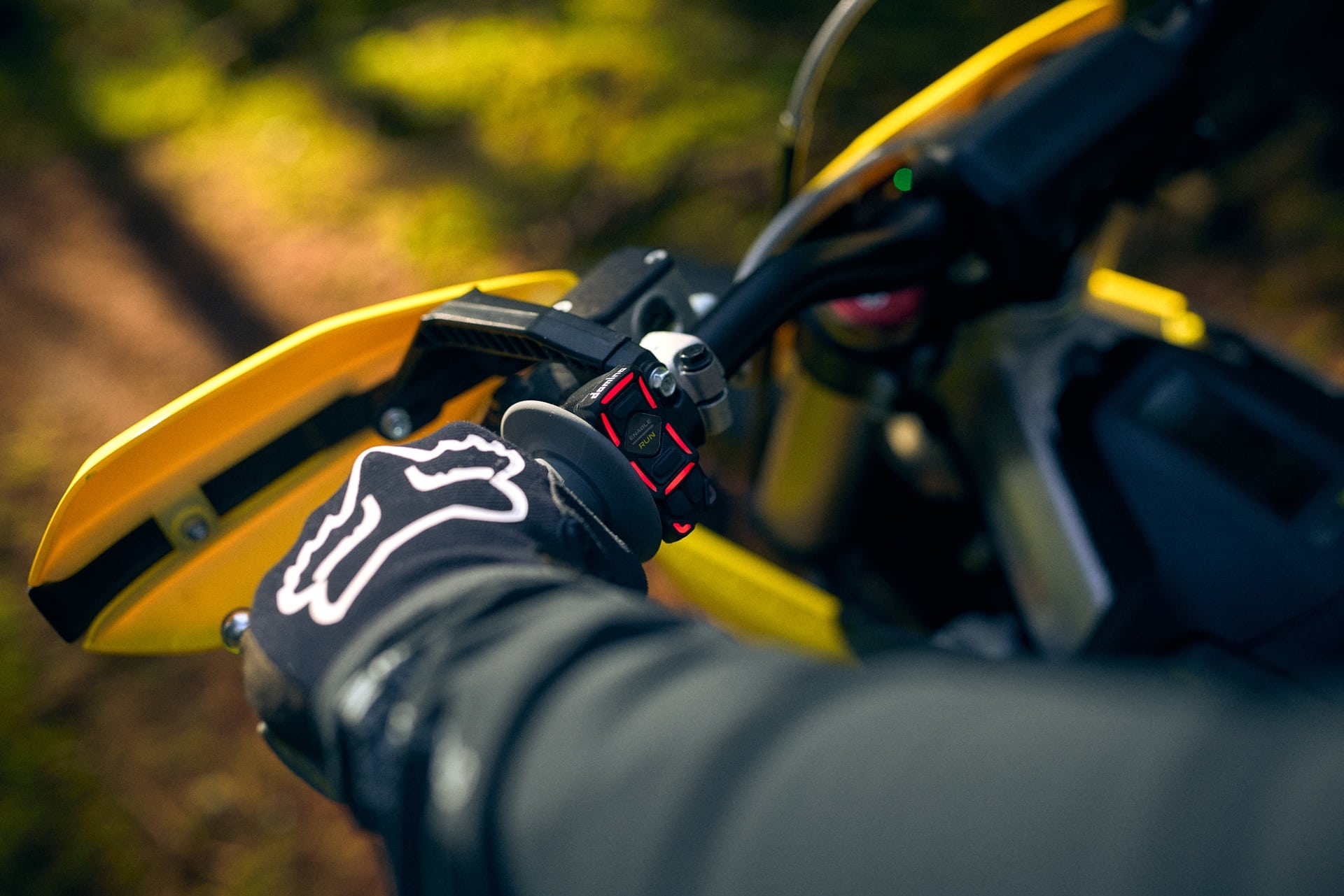 Radian EXR: la nueva enduro eléctrica con 70 CV y 1.060 Nm de par lista para la competición
