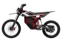 Xaber 300: una interesante y tecnológica MX enchufable por poco más de 4.500 euros