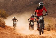 Xaber 300: una interesante y tecnológica MX enchufable por poco más de 4.500 euros