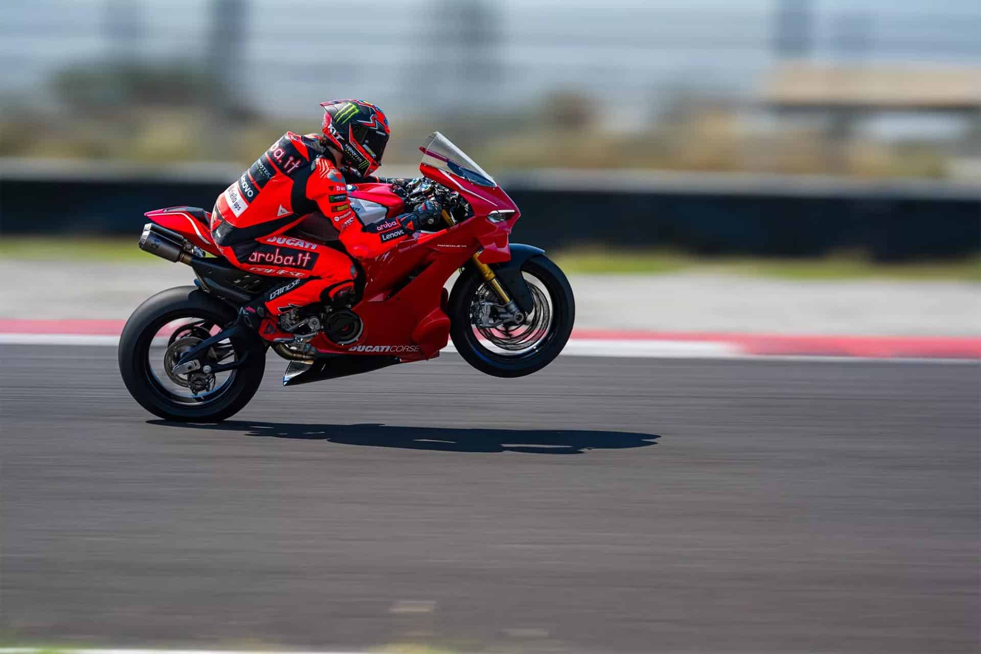 En las manos correctas una moto de serie puede ser tremendamente competitiva