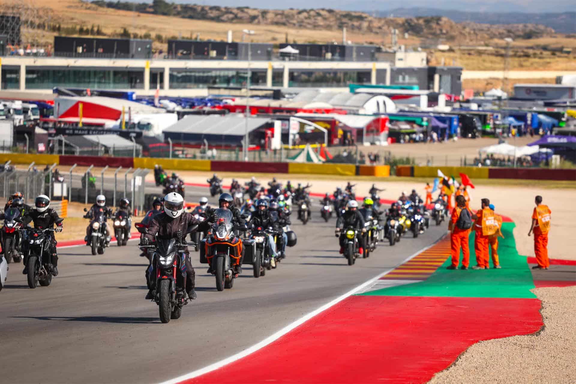 La Fan Bike Parade es un clásico en la pista turolense