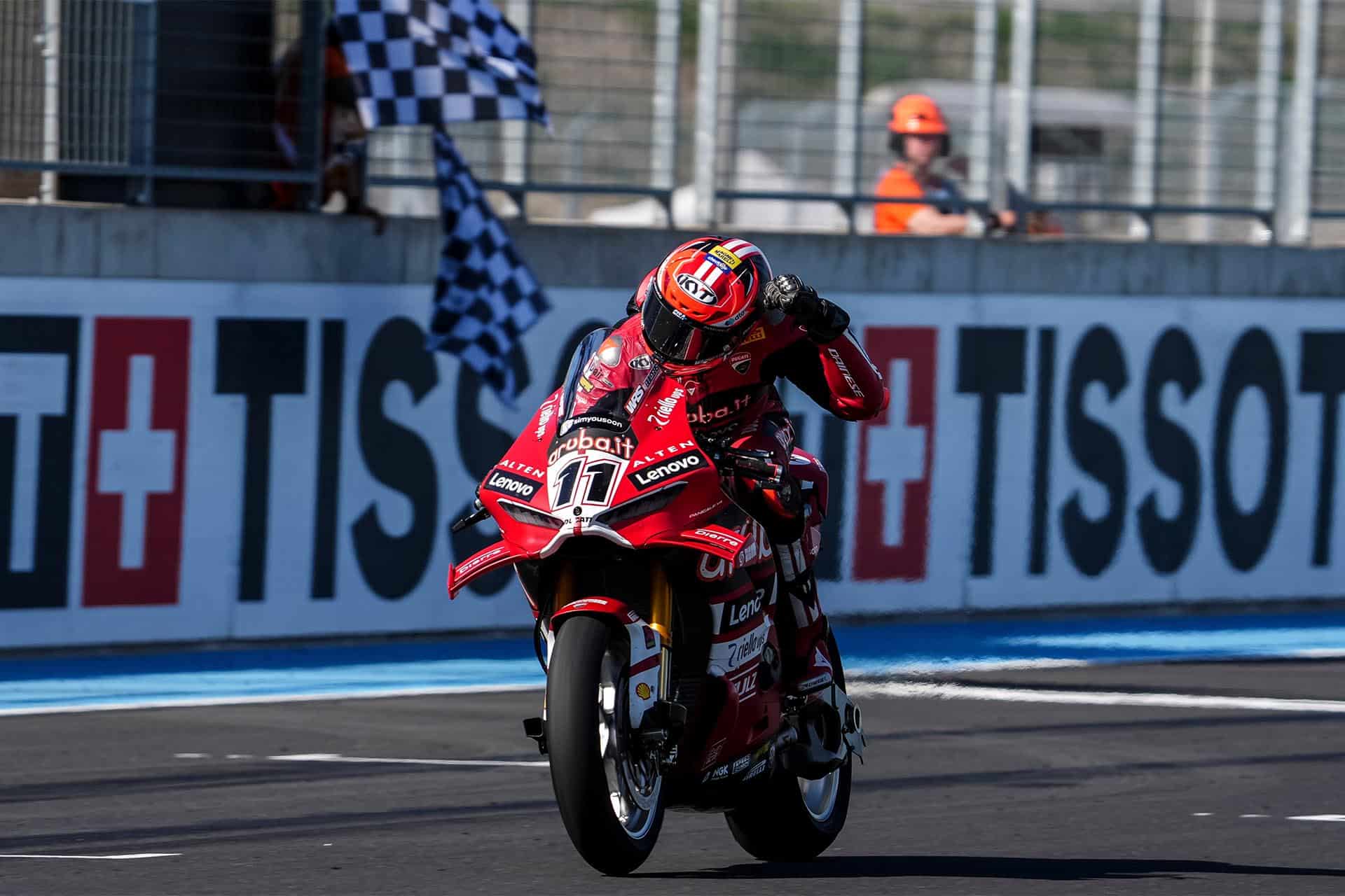 Bulega ha ganado todas las carreras de la temporada