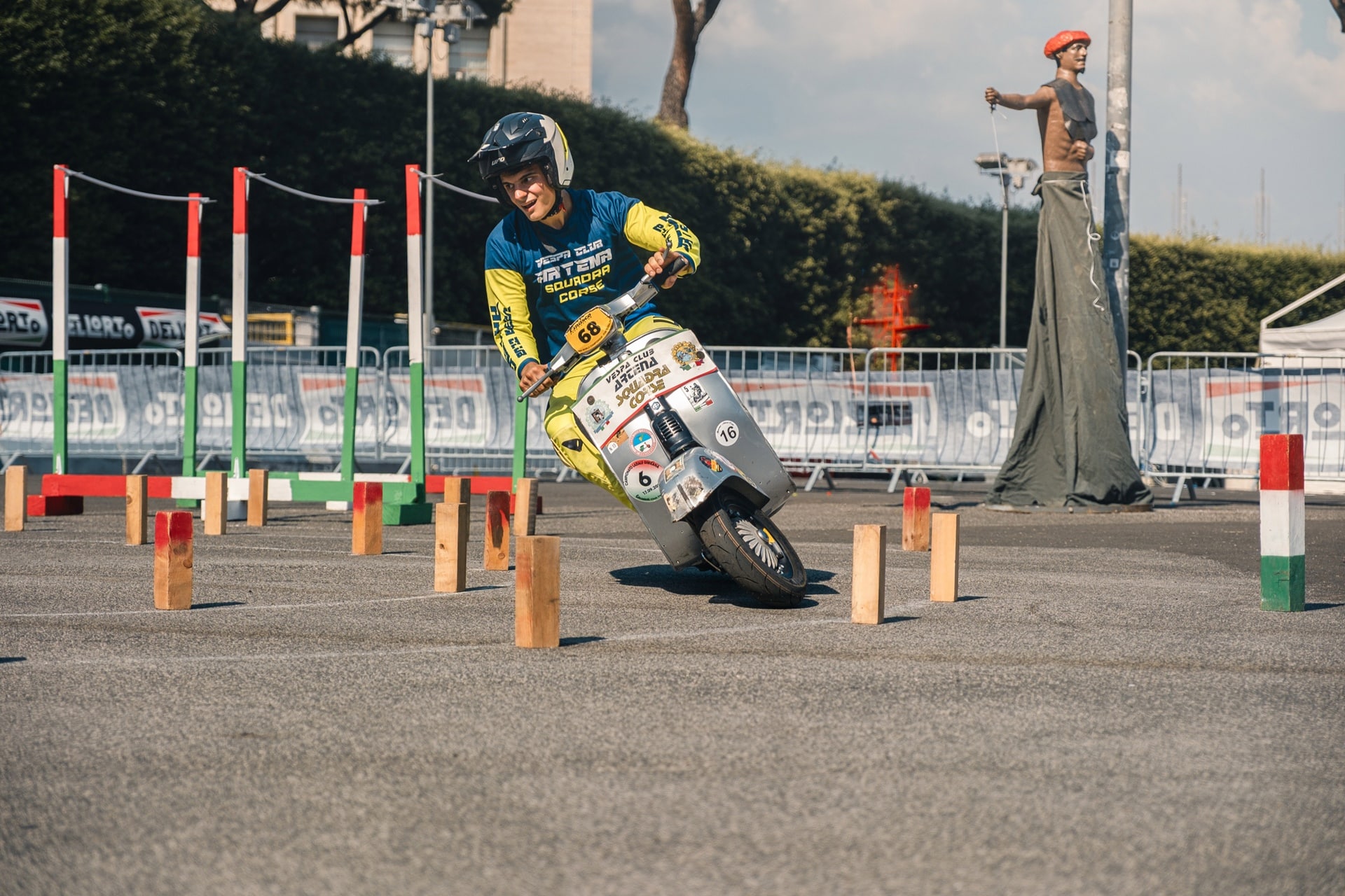 “Vespa roma 2026 - 80 años de un icono” se convierte en el mayor evento histórico de la marca