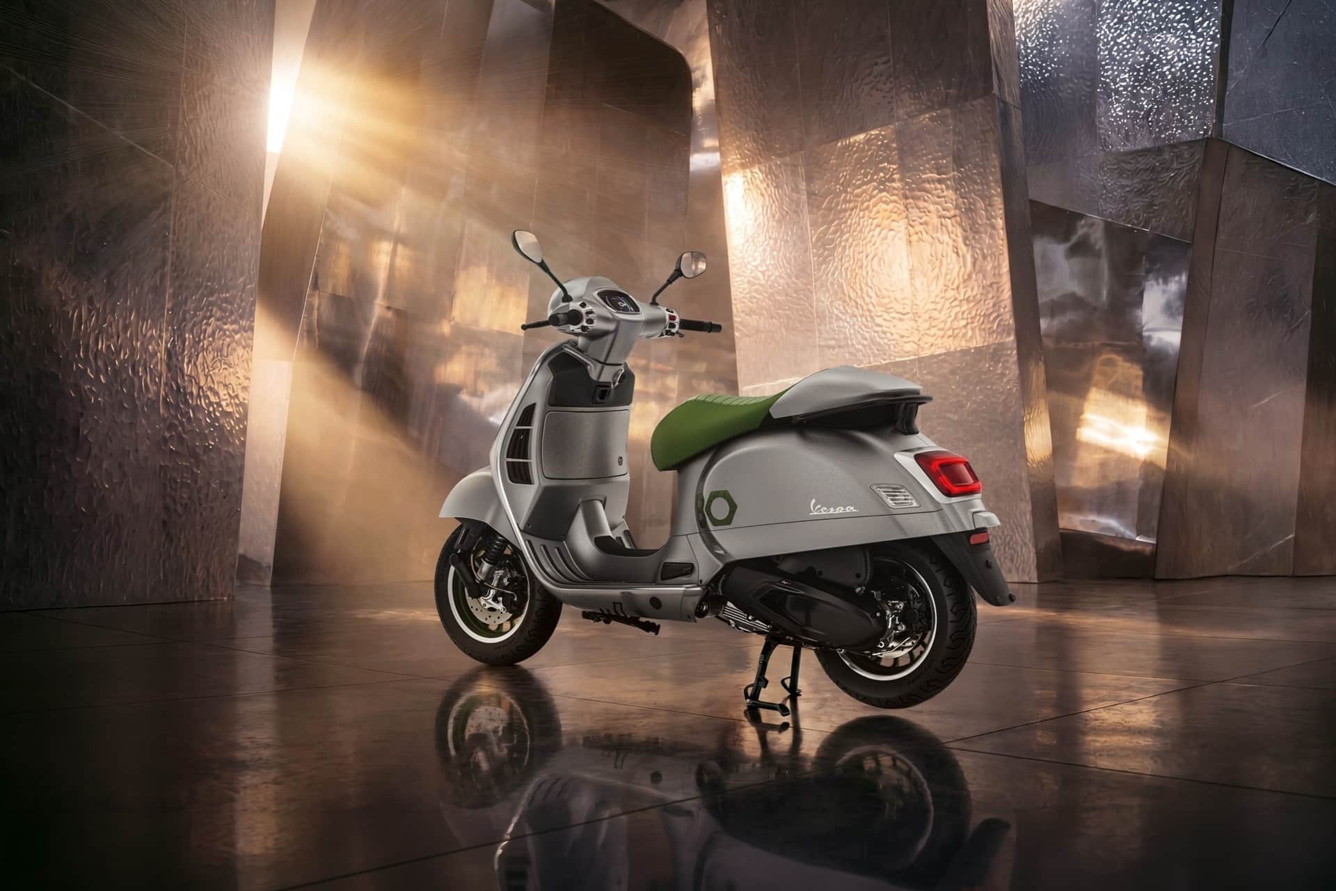 Vespa “Edizione Ottantesimo”: 80 años de un icono convertidos en una exclusiva pieza de colección