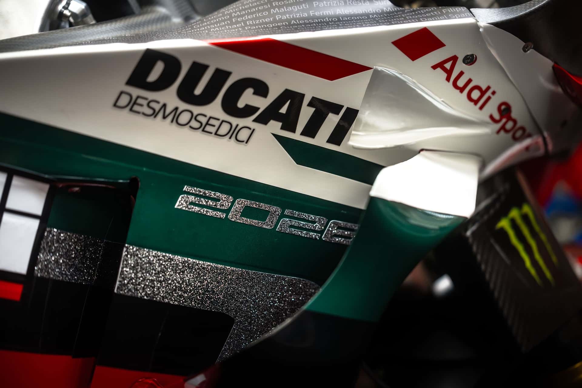 Las Ducati Desmosedici GP oficiales se visten de Centenario durante la celebración del GP de Italia