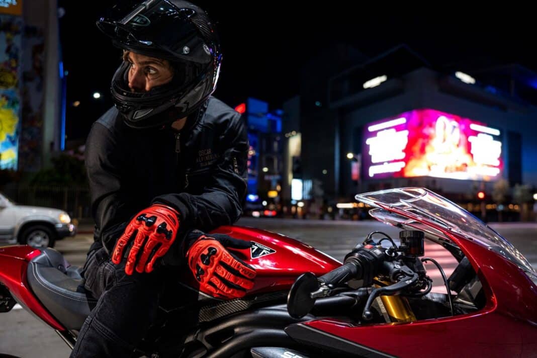 Five Gloves presenta RS2 EVO2: Practicidad asegurada para el día a día