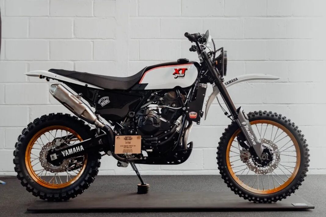 Yamaha XT700 by Holy Moly