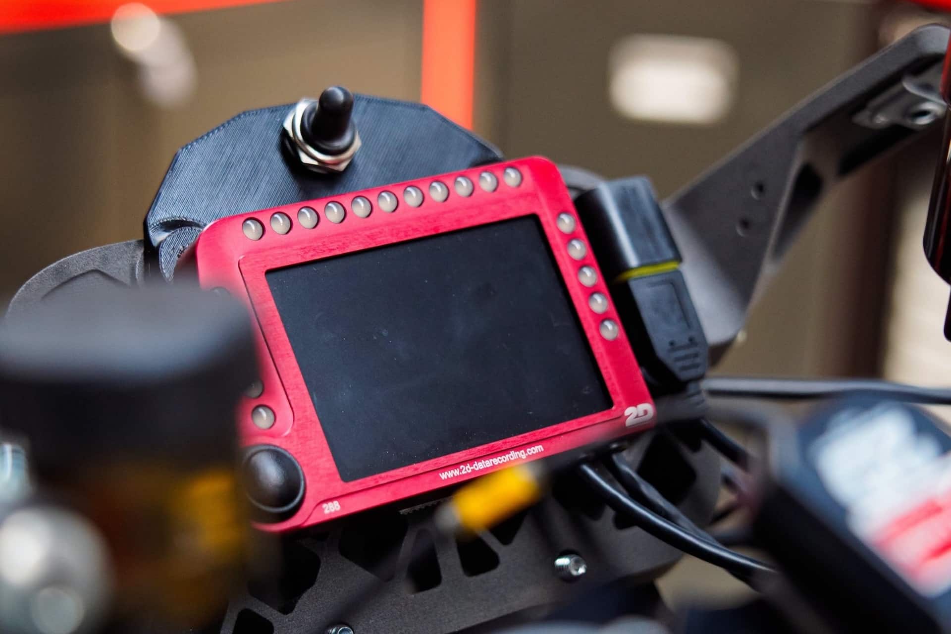 El equipo Barni Spark Racing Team y Mectronik presentan el nuevo kit electrónico de competición para la Ducati Panigale V4