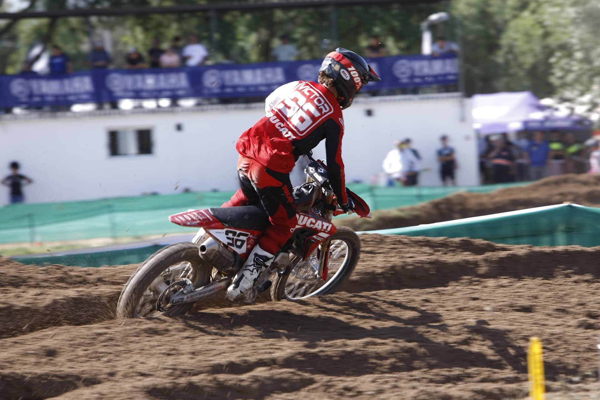 Víctor Alonso Rodilla hace historia para Ducati al subir al podio en el Campeonato de España de Motocross