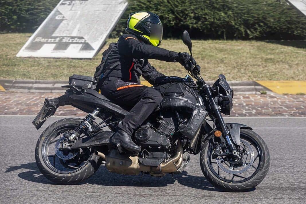 Moto Guzzi “The Trip 500”: la roadster de media cilindrada que muchos guzzistas no desean