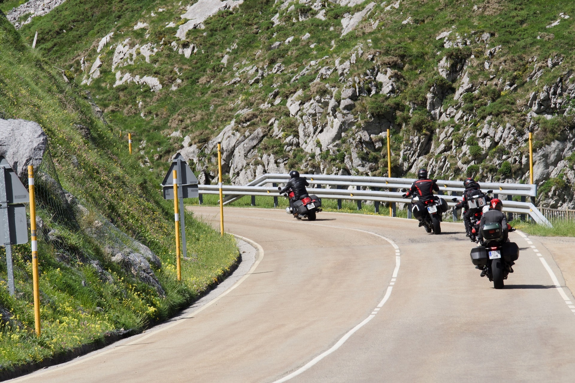 Ducati celebra con éxito Sea to Sea 2026 junto a 40 participantes y más de 1.000 kilómetros de recorrido