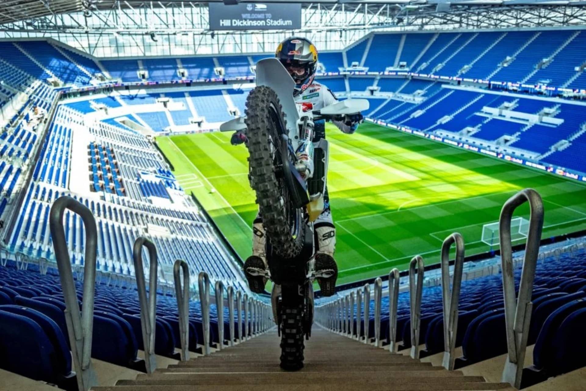 Enduro Red Bull Billy Bolt y Jordan Pickford