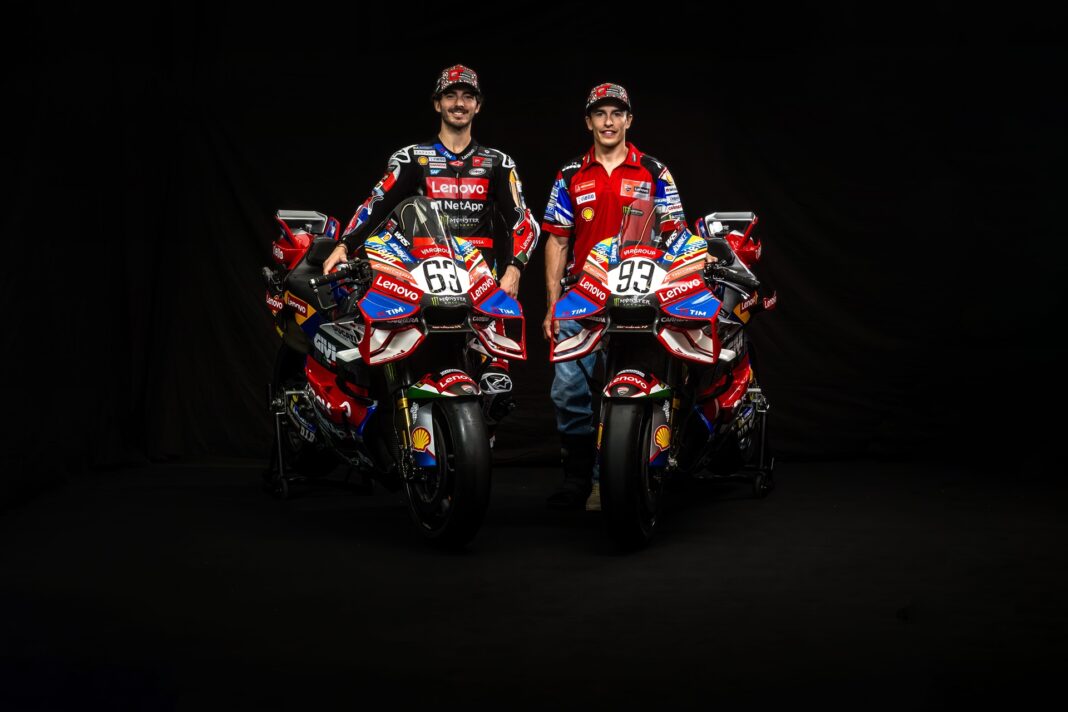 Las Ducati Desmosedici GP oficiales se visten de Centenario durante la celebración del GP de Italia