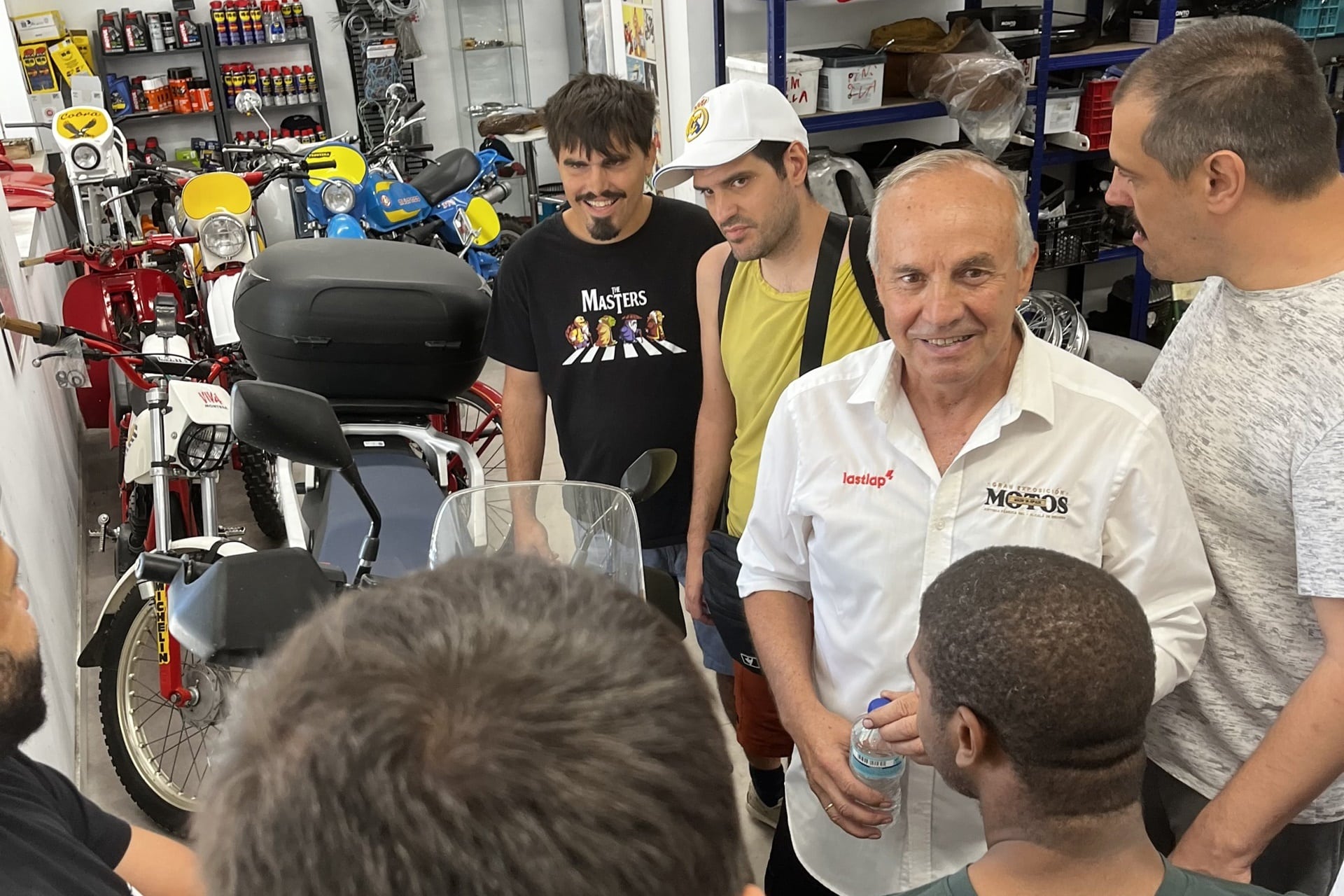 La RFME celebra el día de ayer la “Visita al Museo de la Moto” con participantes de la Fundación APADIS y de la ONCE