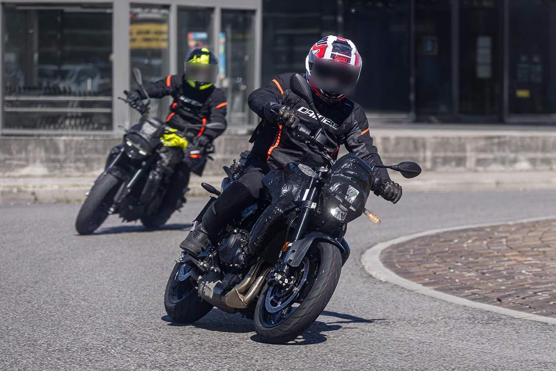 Moto Guzzi “The Trip 500”: la roadster de media cilindrada que muchos guzzistas no desean