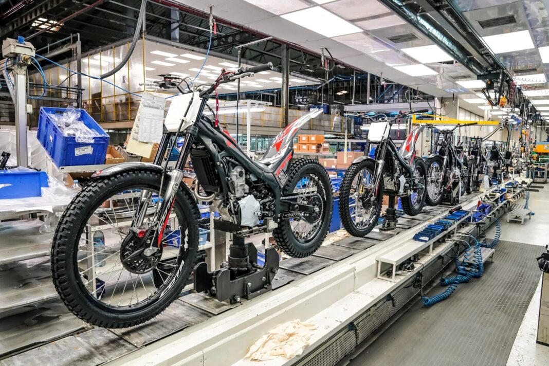 Honda reanuda la producción en Montesa Honda tras el incendio de Barcelona