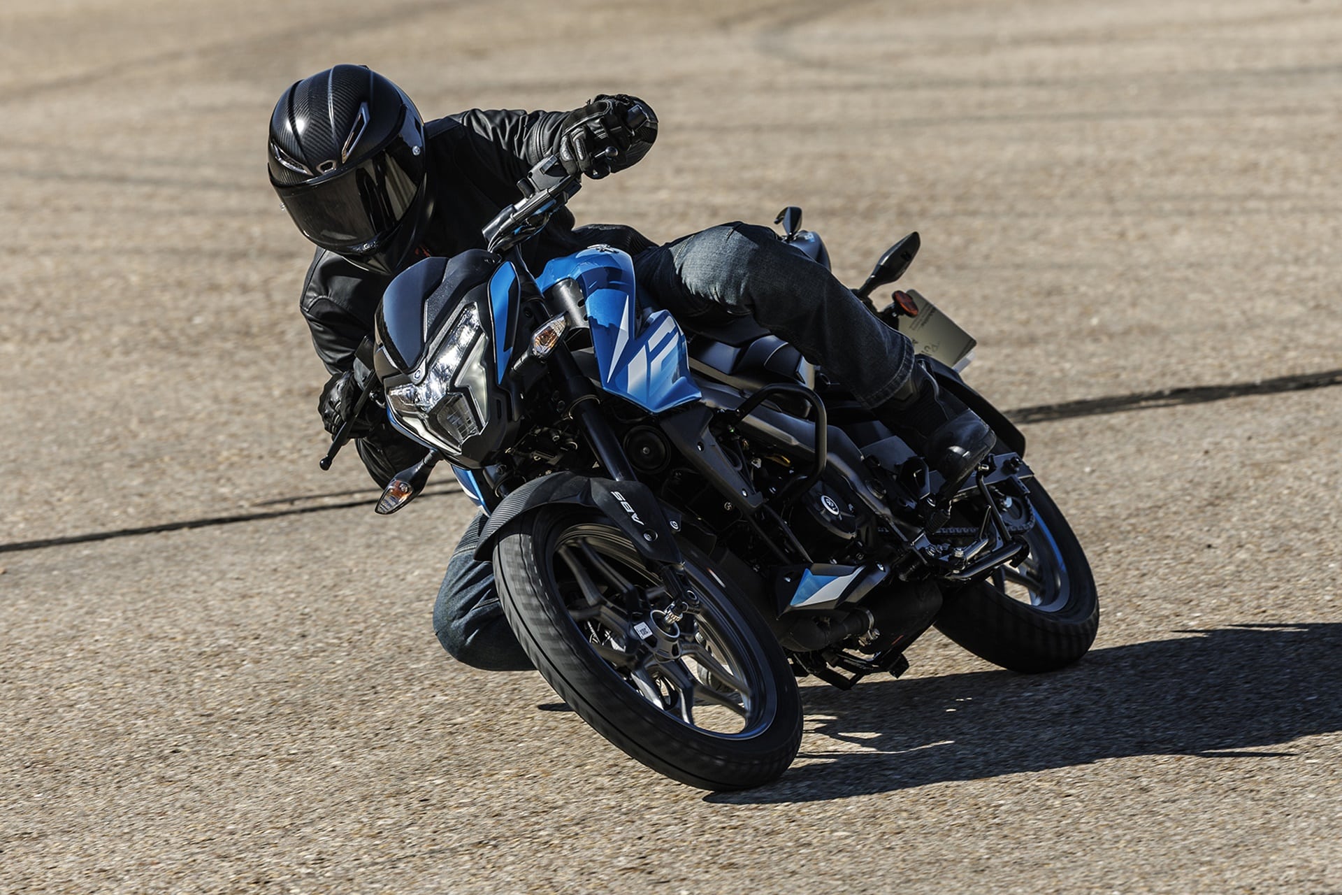 Solo Moto Weekend 2026 se convierte en el gran epicentro del test ride de Bajaj en España
