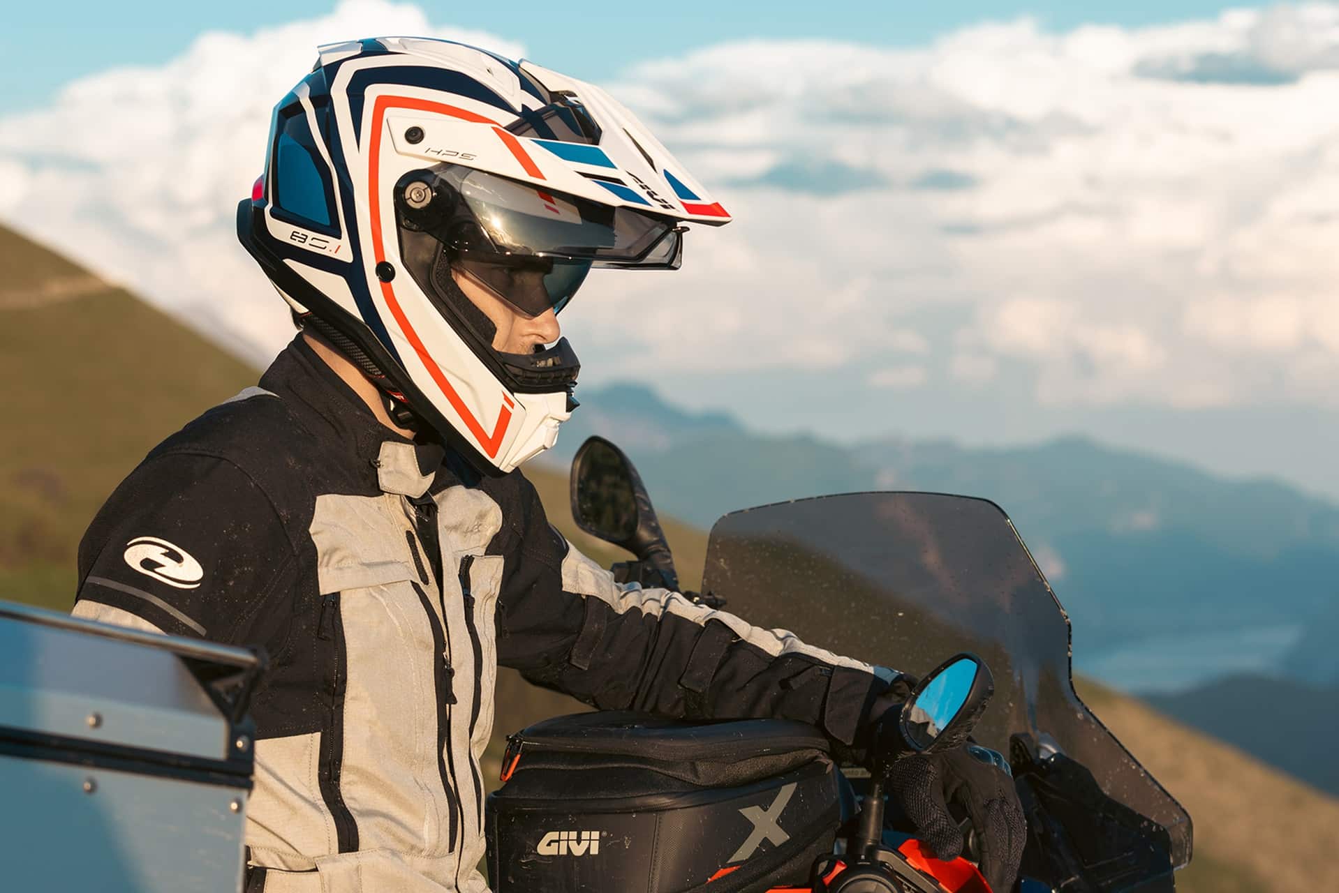 Gama de cascos GIVI 2026: hasta 4 opciones que abarcan los principales segmentos del sector