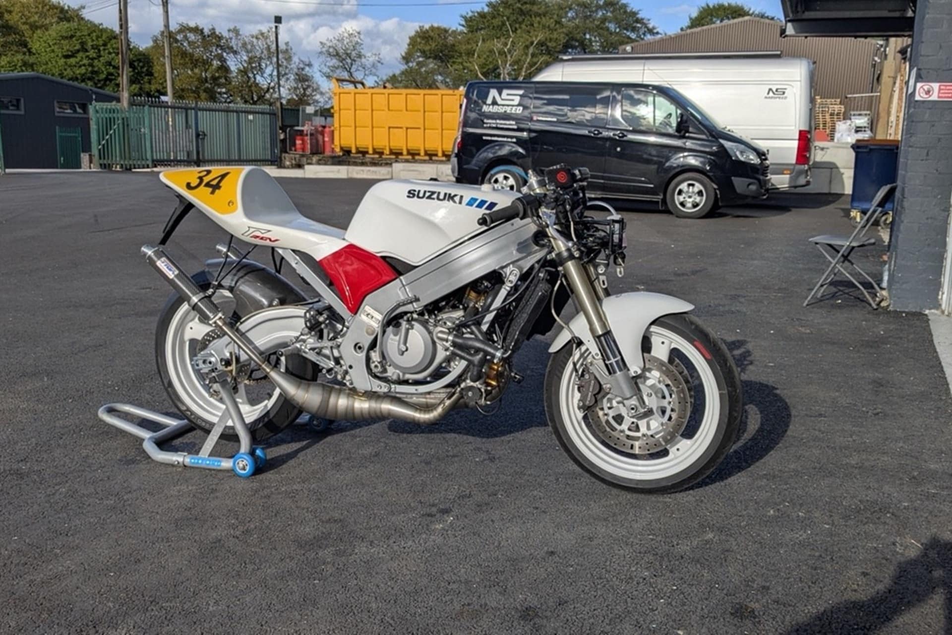 Suzuki RGV250 réplica “Pepsi Schwantz” by Nabspeed Moto