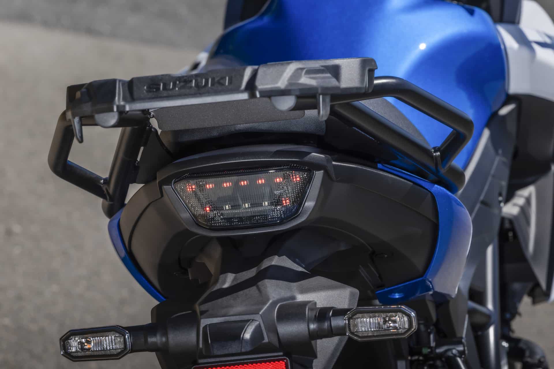 Prueba Suzuki SV-7GX 2026
