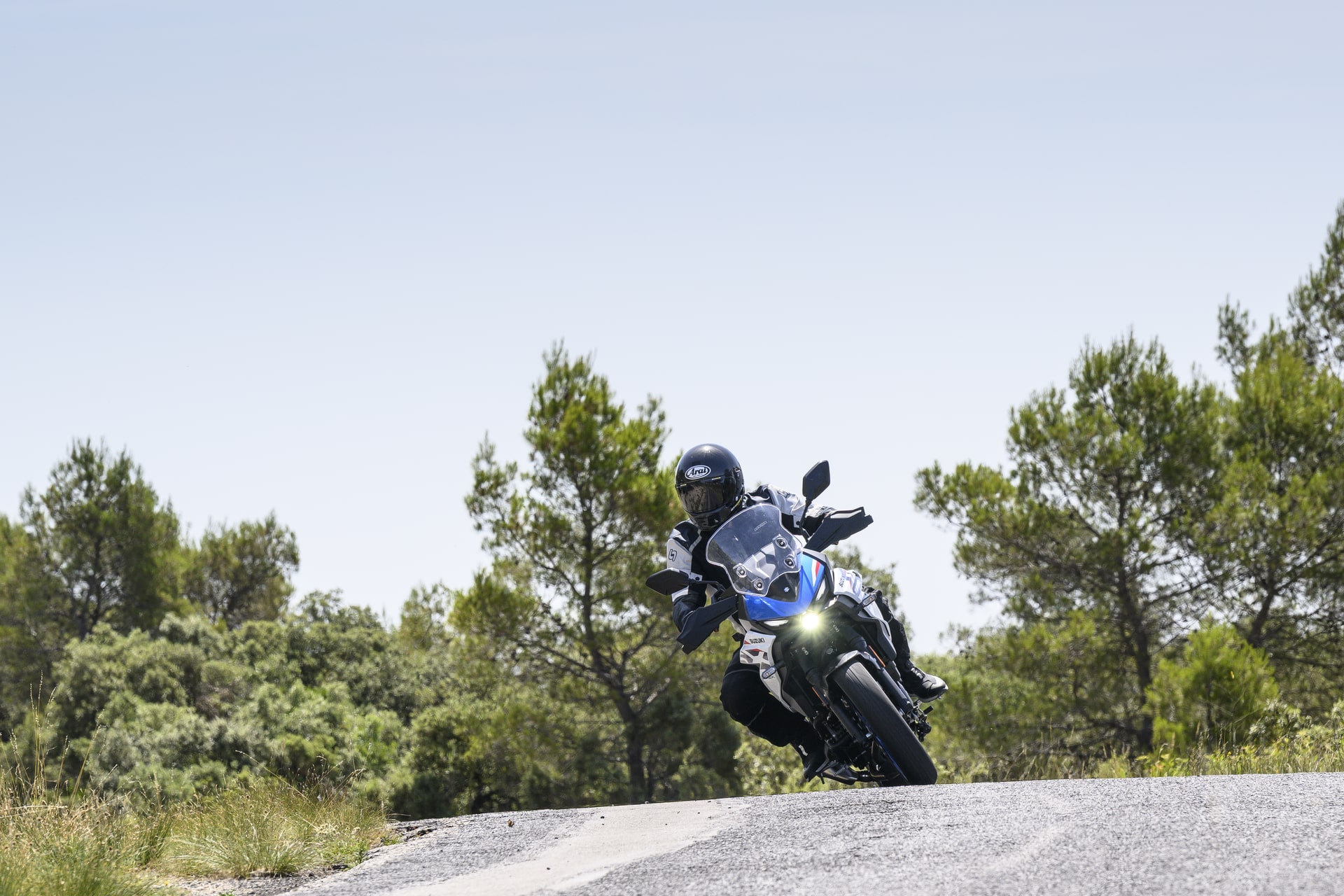 Prueba Suzuki SV-7GX 2026