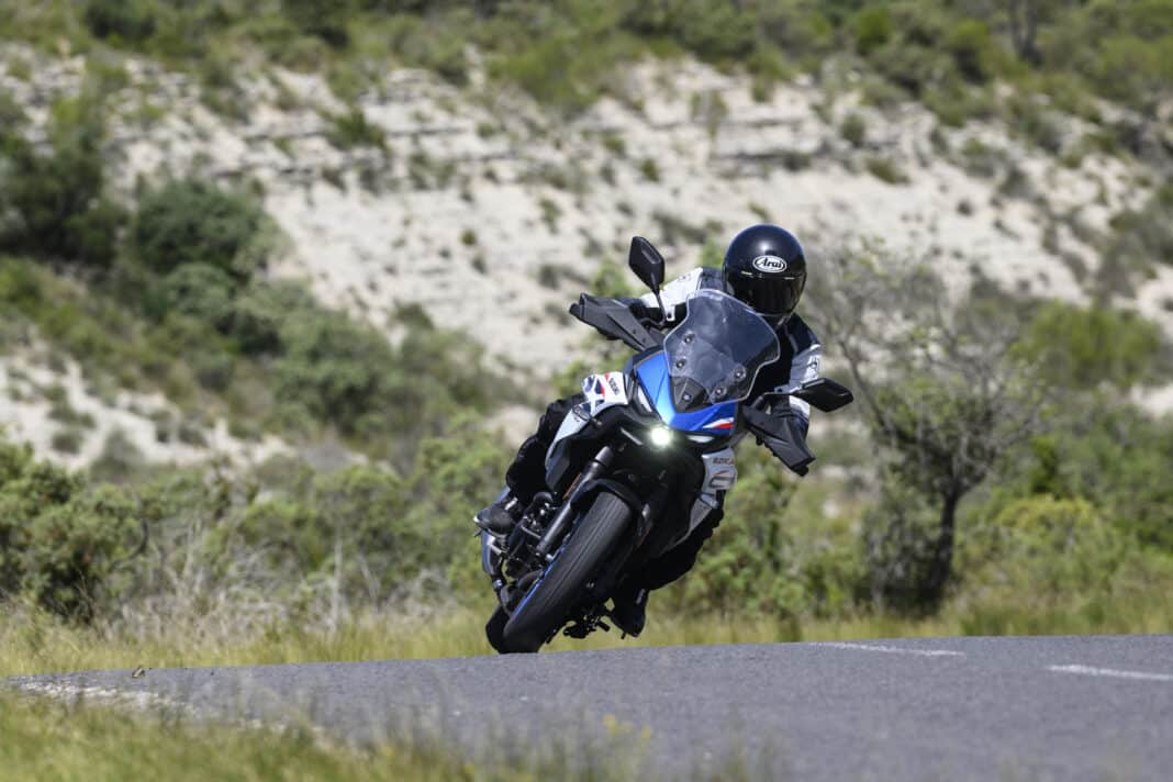 Prueba Suzuki SV-7GX 2026