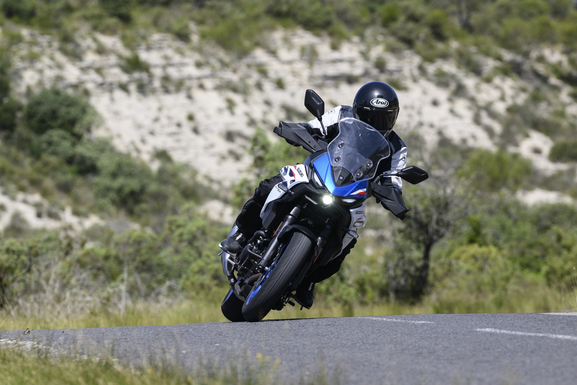 Prueba Suzuki SV-7GX 2026