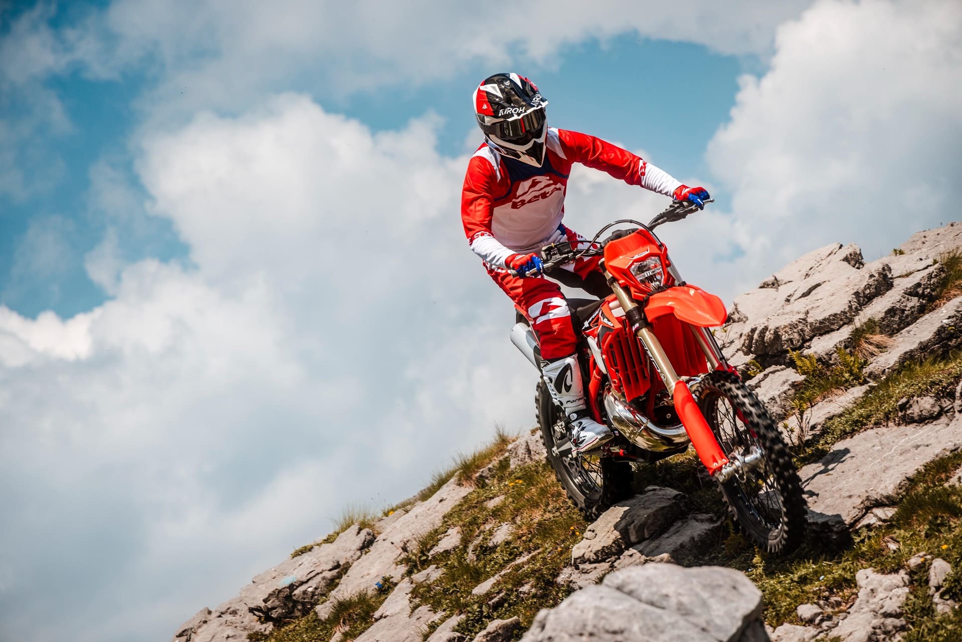 Nueva gama Beta RR X-PRO 2027: hasta ocho modelos, cargados de innovaciones técnicas y mecánicas