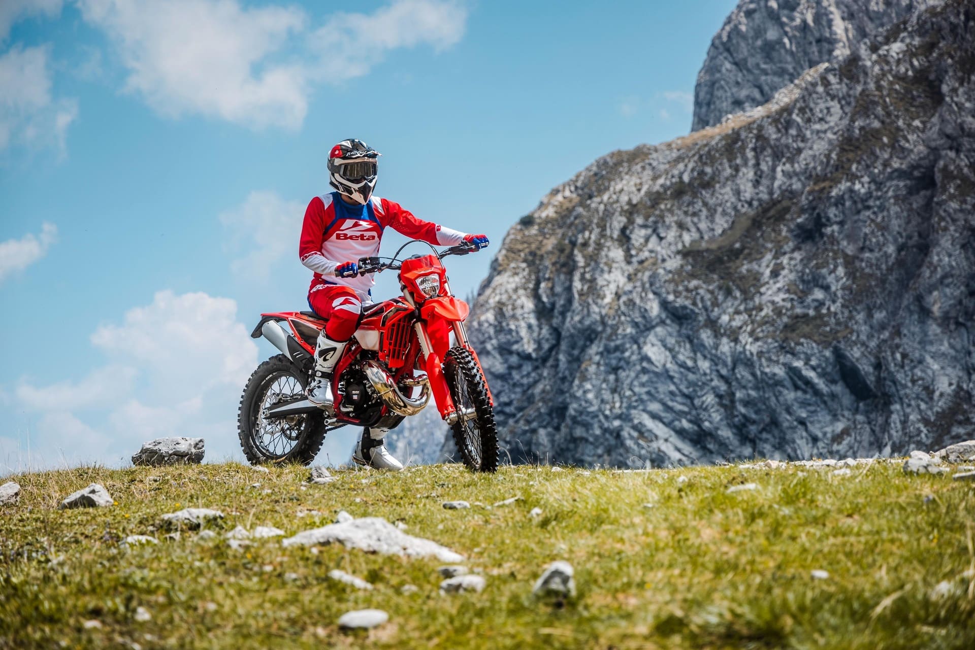 Nueva gama Beta RR X-PRO 2027: hasta ocho modelos, cargados de innovaciones técnicas y mecánicas