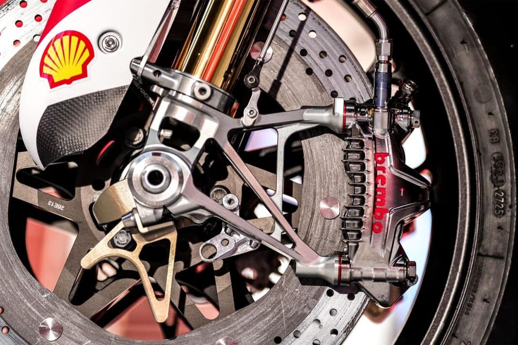 WSBK afronta el problema de los frenos. Desde 2027 serán carbocerámicos y Brembo será suministrador únicoWSBK afronta el problema de los frenos. Desde 2027 serán carbocerámicos y Brembo será suministrador único