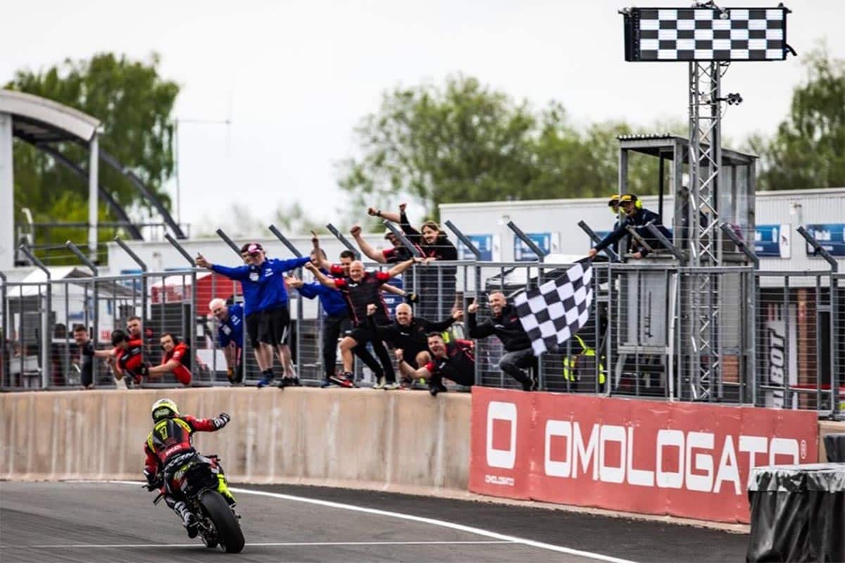 El británico corre ahora para Ducati y ha empezado fuerte la temporada
