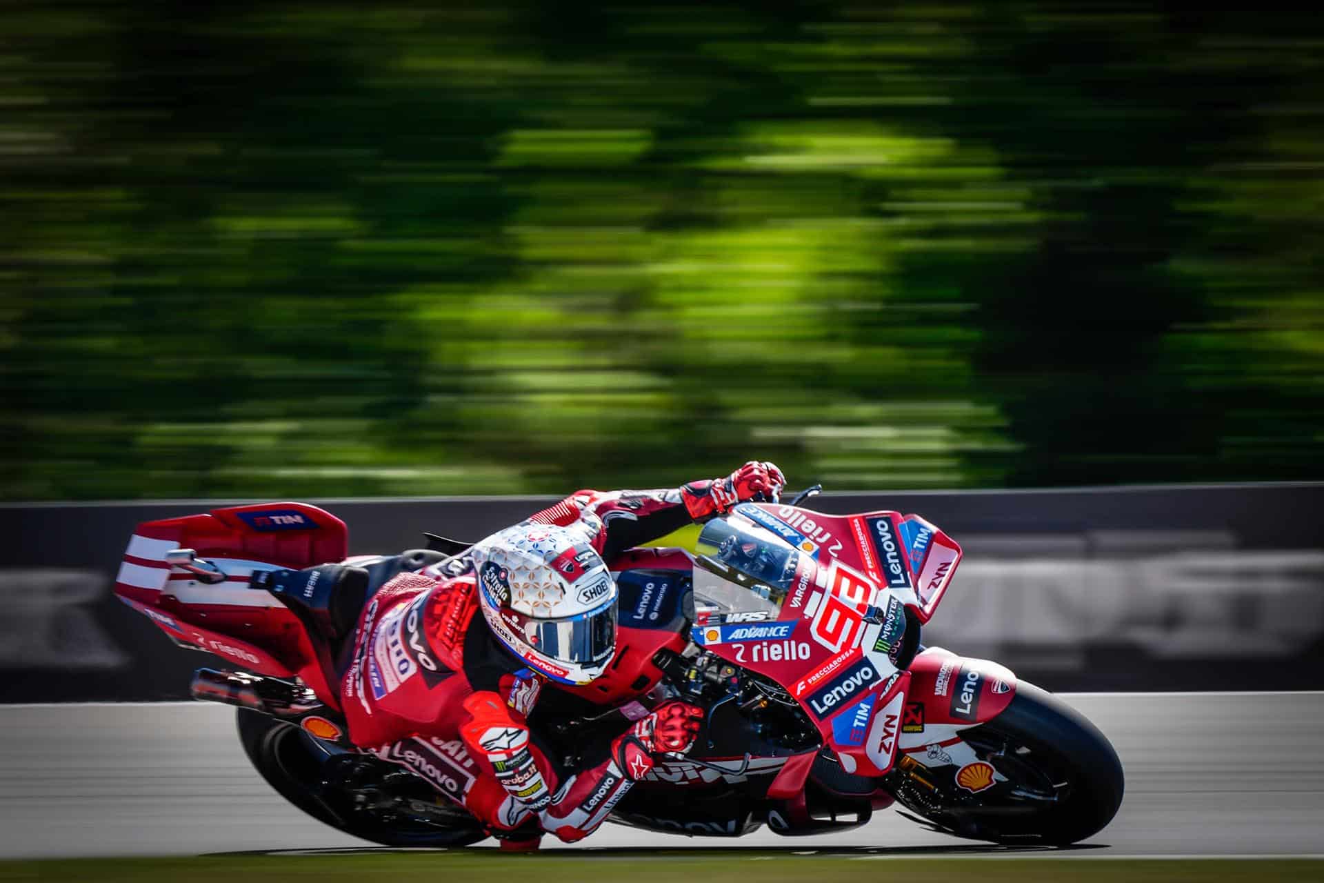 A pesar de tener todo en contra, Marc se va de Brno con una victoria de GP y el tercer puesto al Sprint