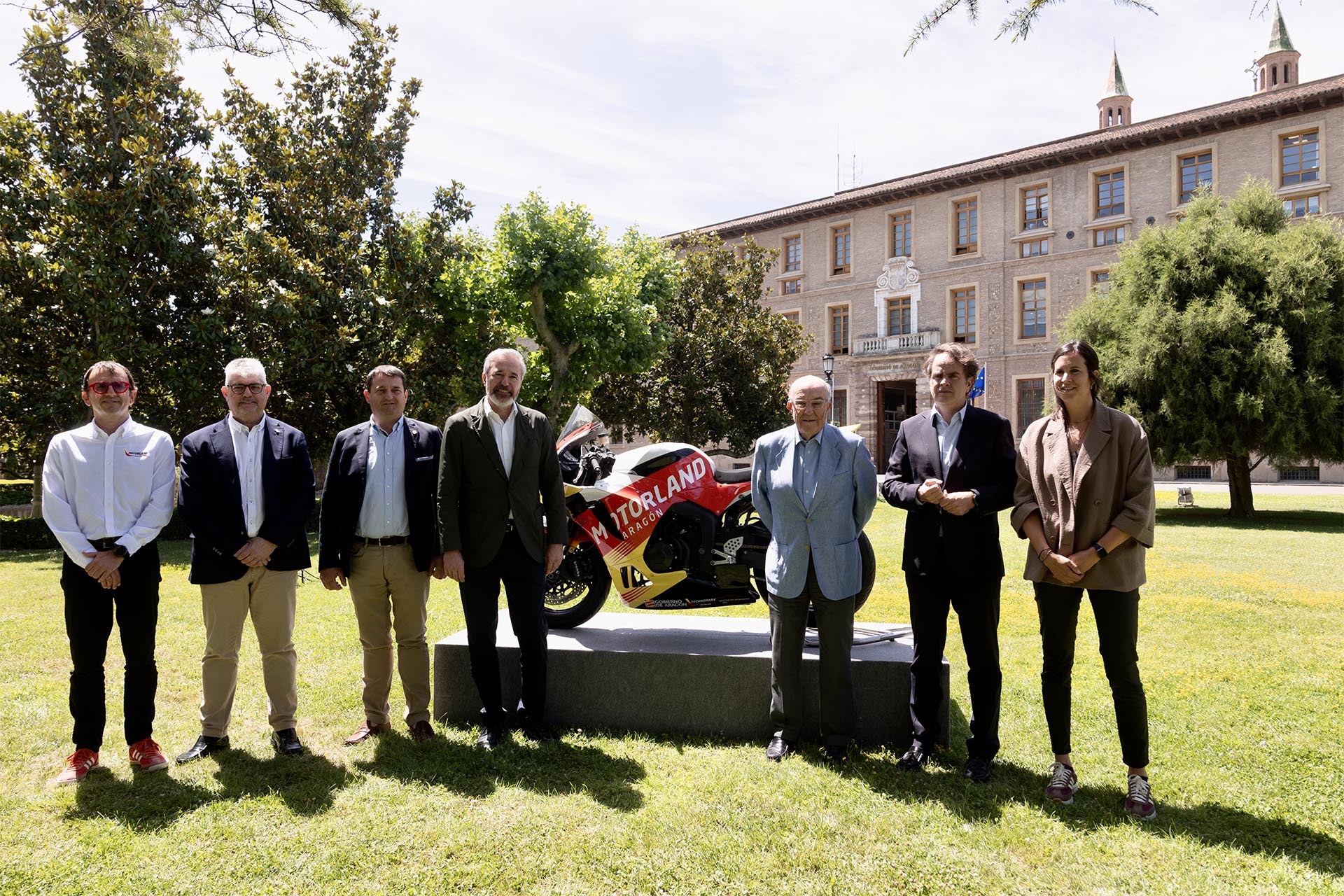 Por ahora nos quedan, como poco, dos GP de Aragón el de 2026 y el de 2027