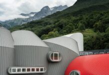 Moto Guzzi abre una nueva era: fábrica y museo se estrenan en las GMG 2026