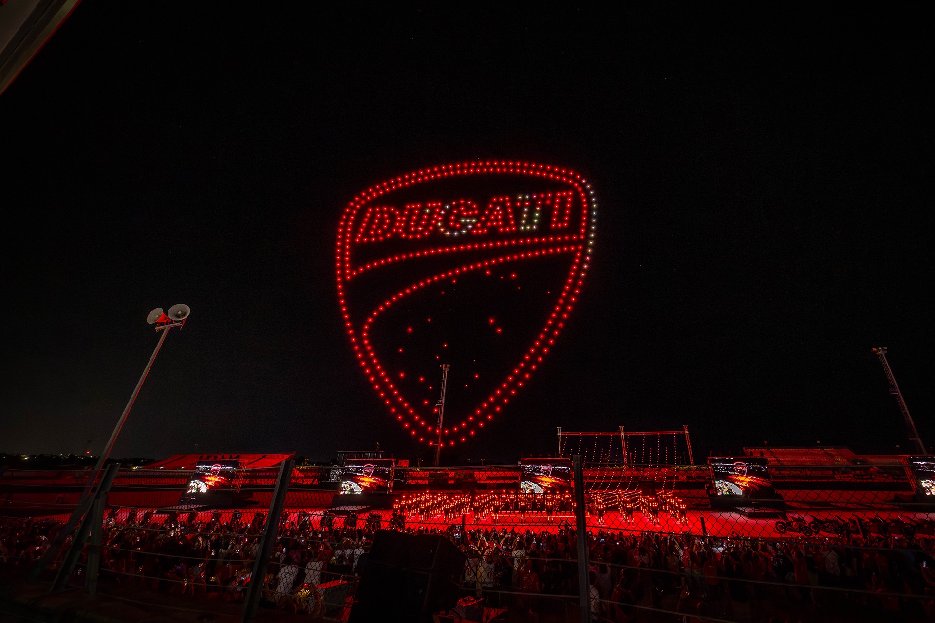 World Ducati Week 2026: Casi 120.000 asistentes de 94 países distintos rompen todos los récords de asistencia hasta la fecha
