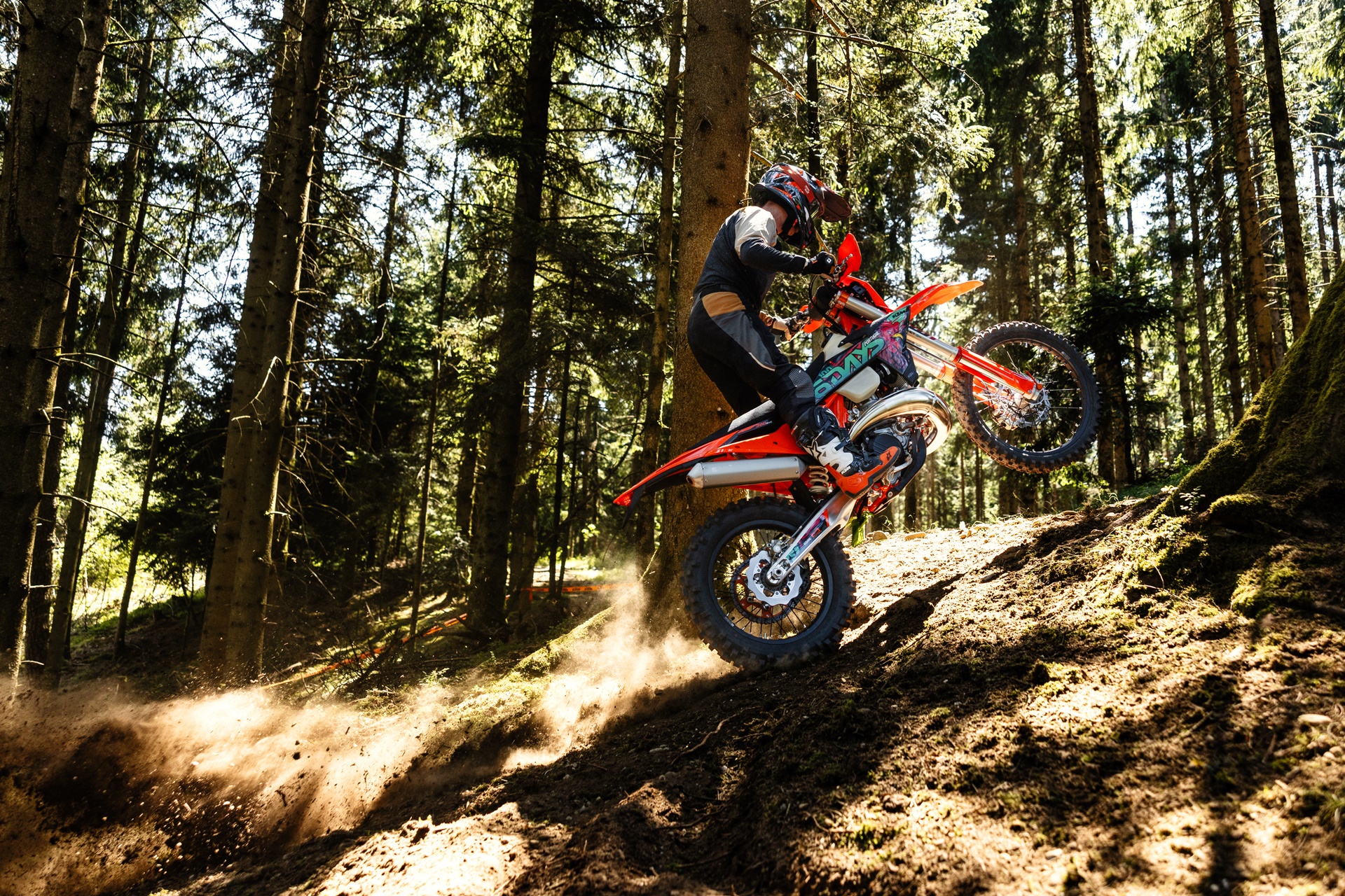 Gama KTM EXC 6DAYS 2027: máxima expresión del rendimiento enduro de alta competición