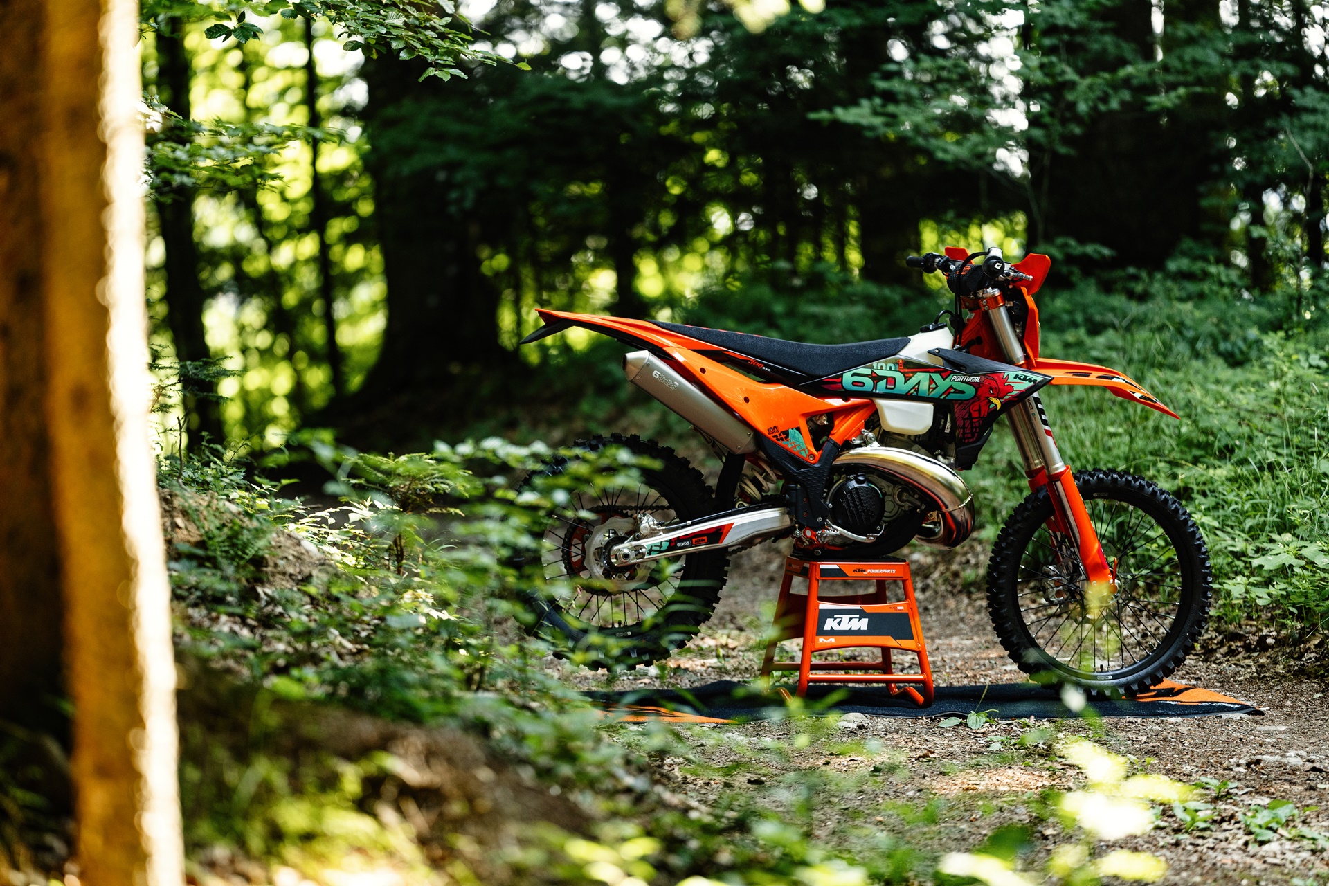 Gama KTM EXC 6DAYS 2027: máxima expresión del rendimiento enduro de alta competición