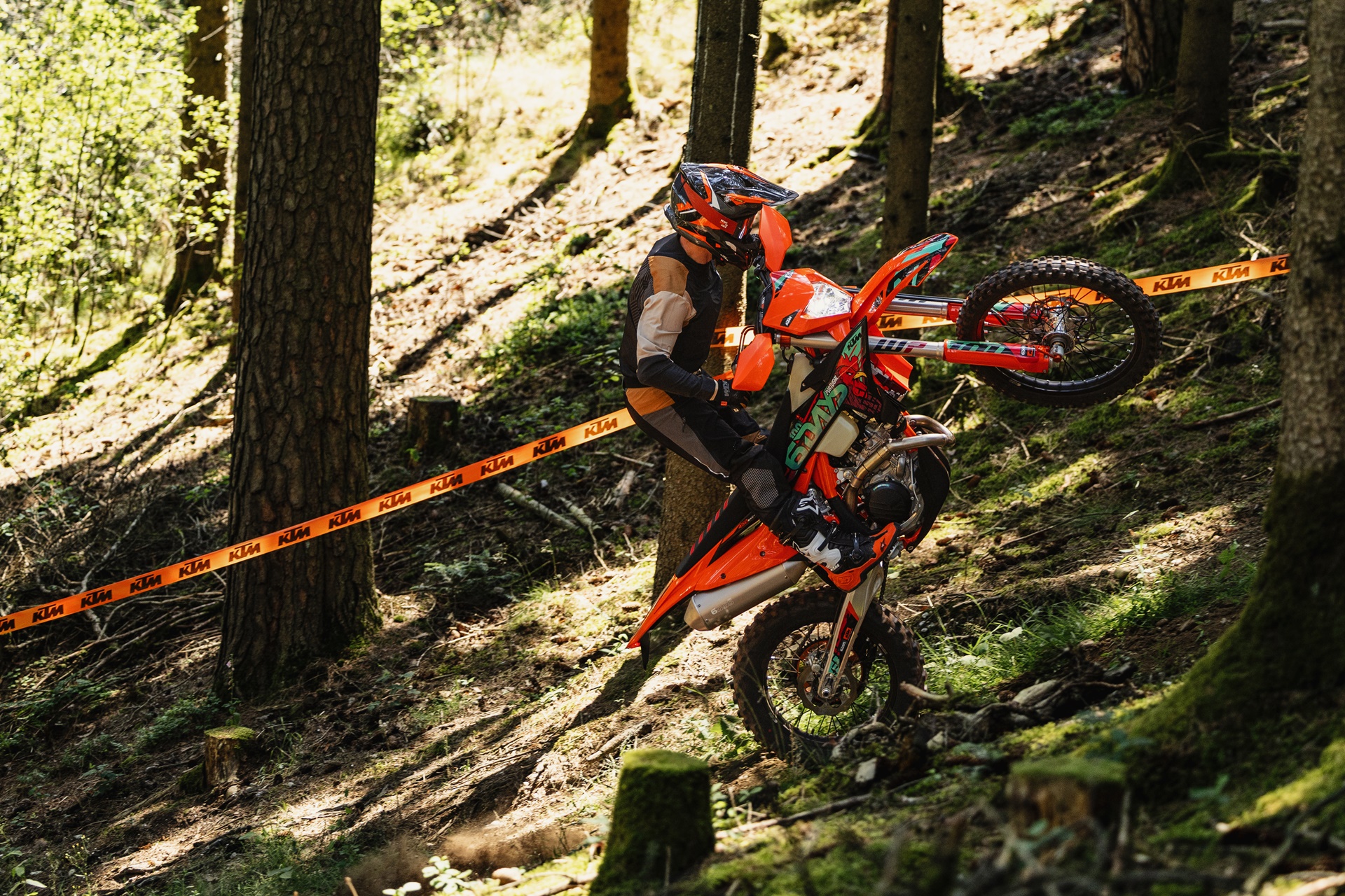 Gama KTM EXC 6DAYS 2027: máxima expresión del rendimiento enduro de alta competición