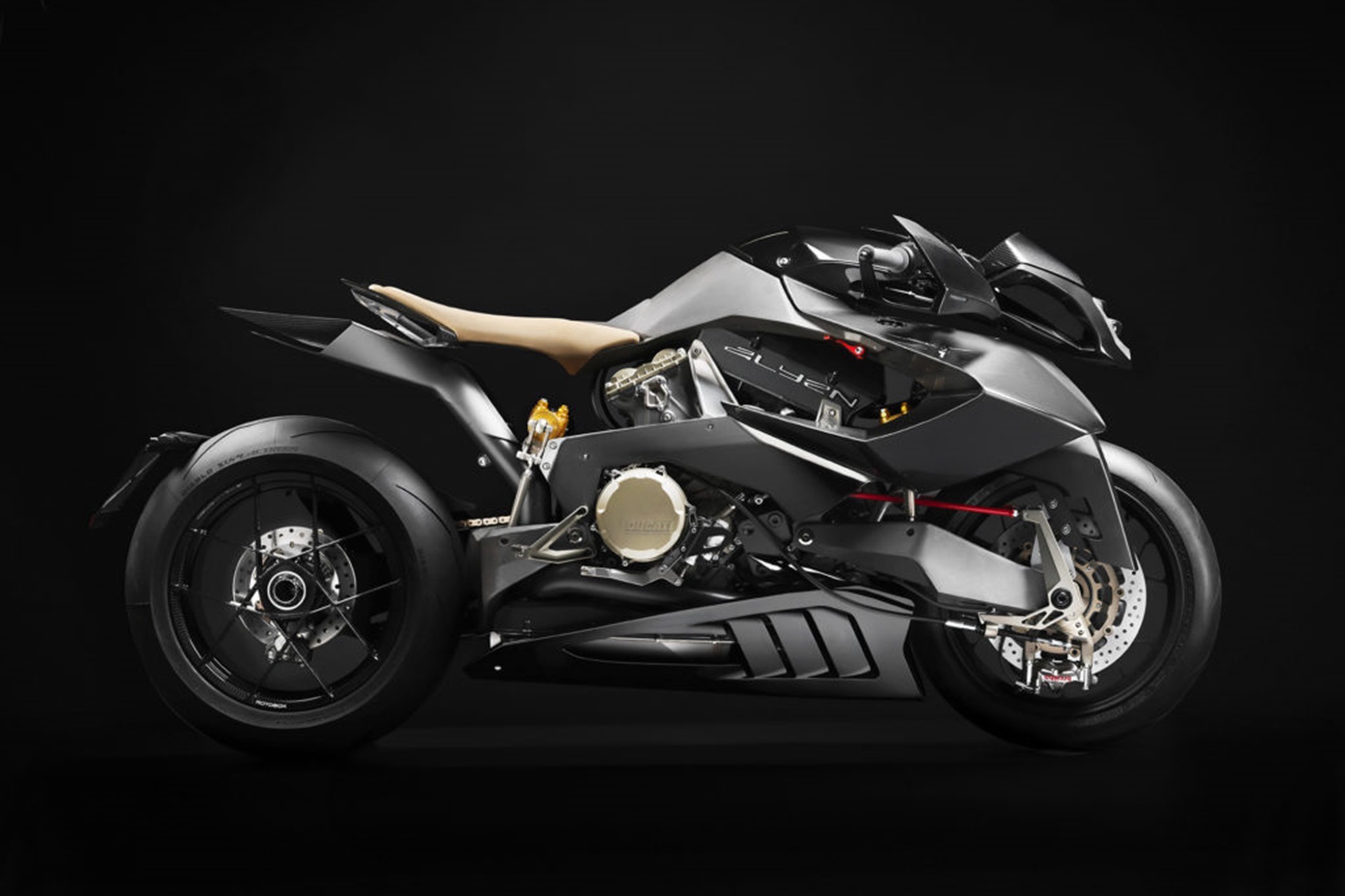 Vyrus Alyen 988: la hyperbike italiana de más de 200 CV venida de otro planeta
