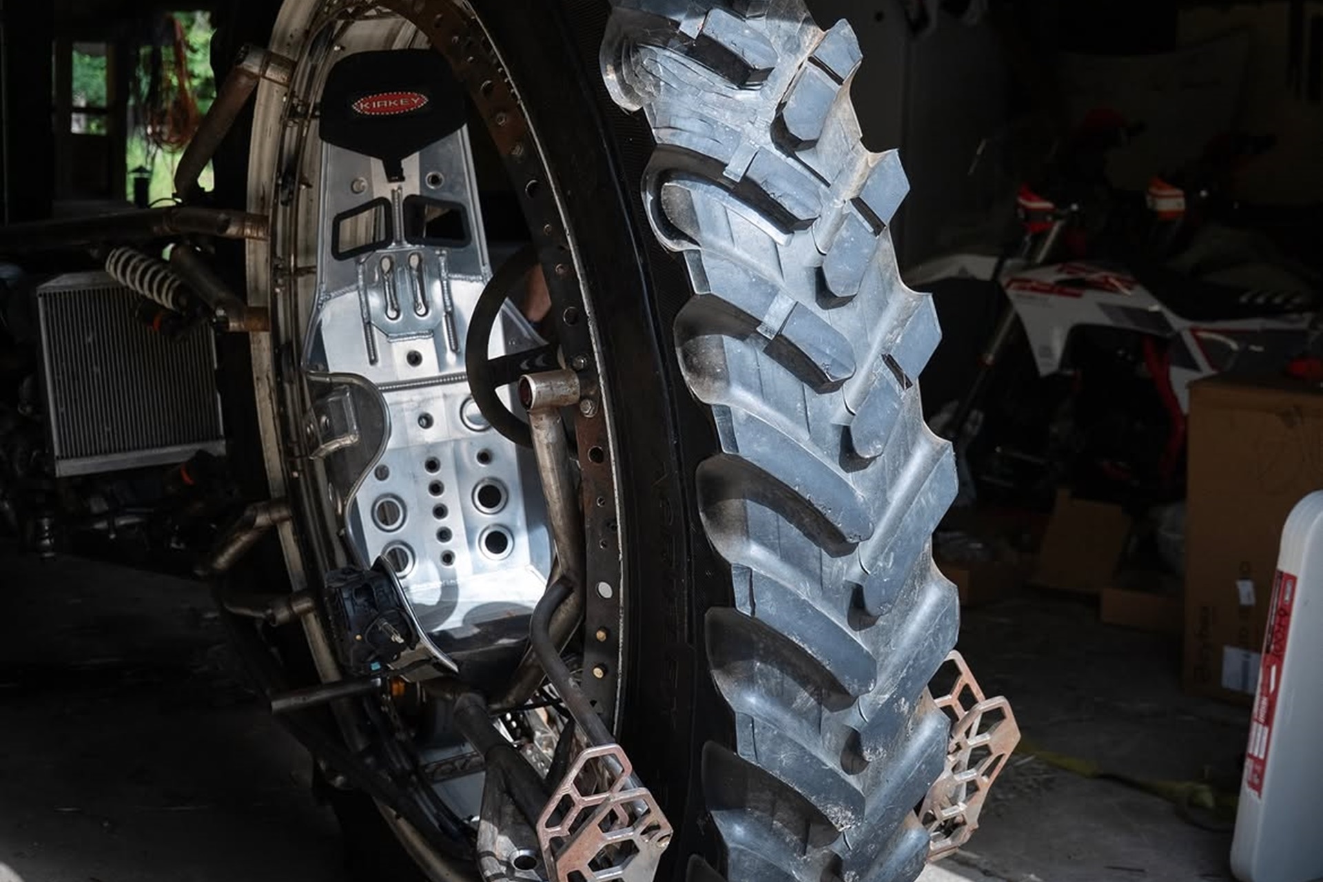 Grind Hard Plumbing regresan con la versión 3.0 de su Monster Trike