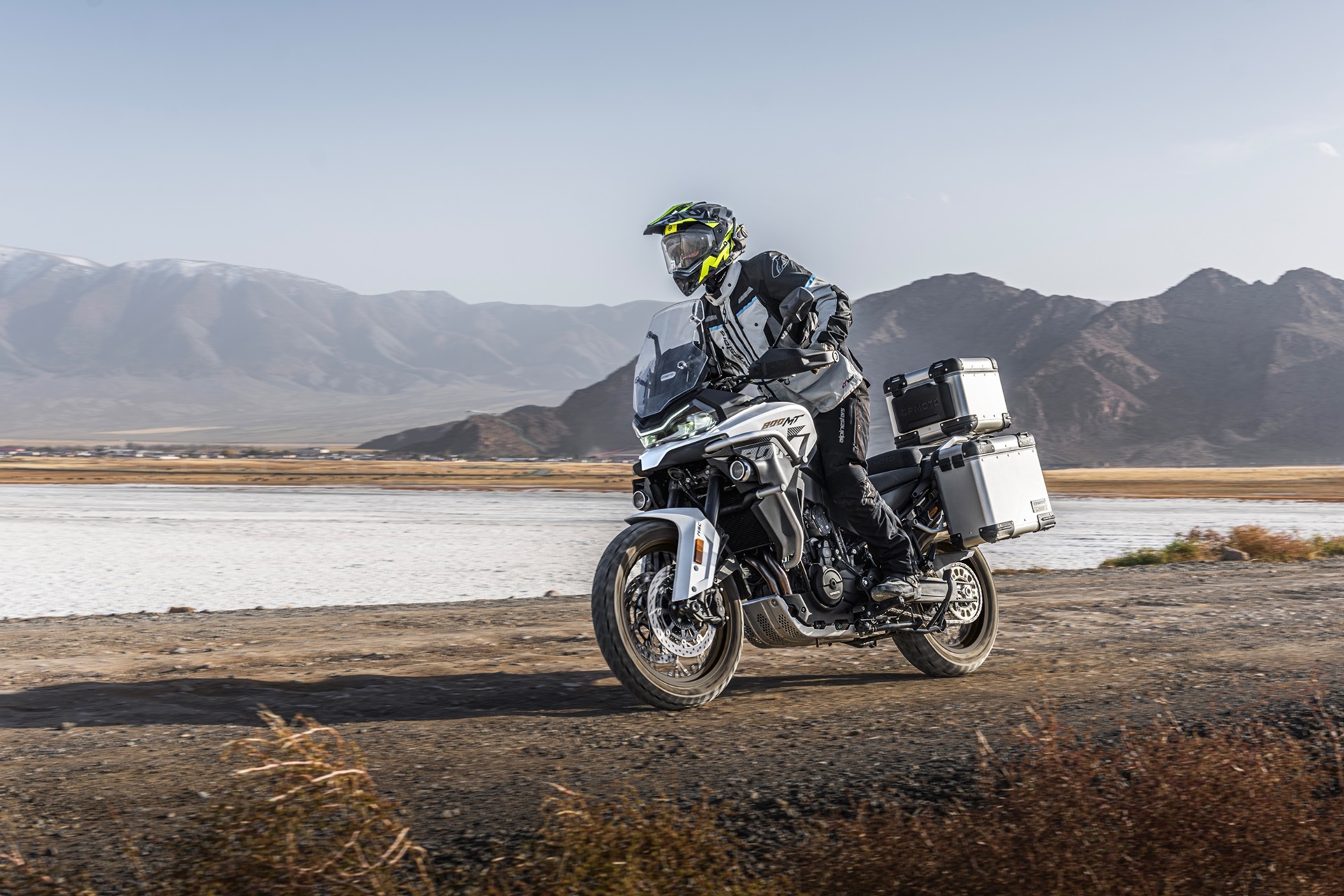 CFMOTO 800MT-ES 2026