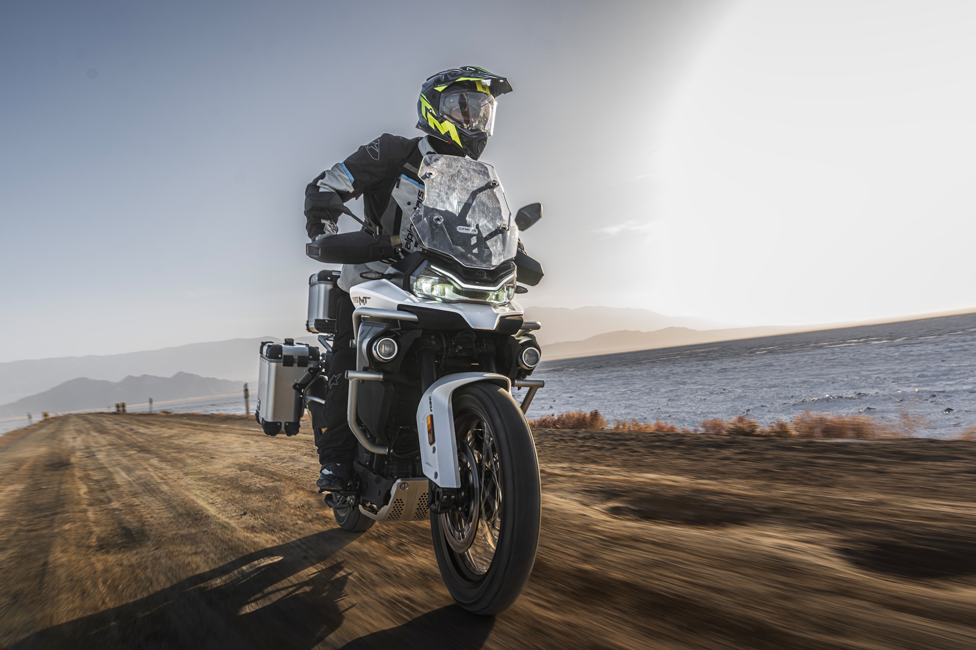 CFMOTO 800MT-ES 2026