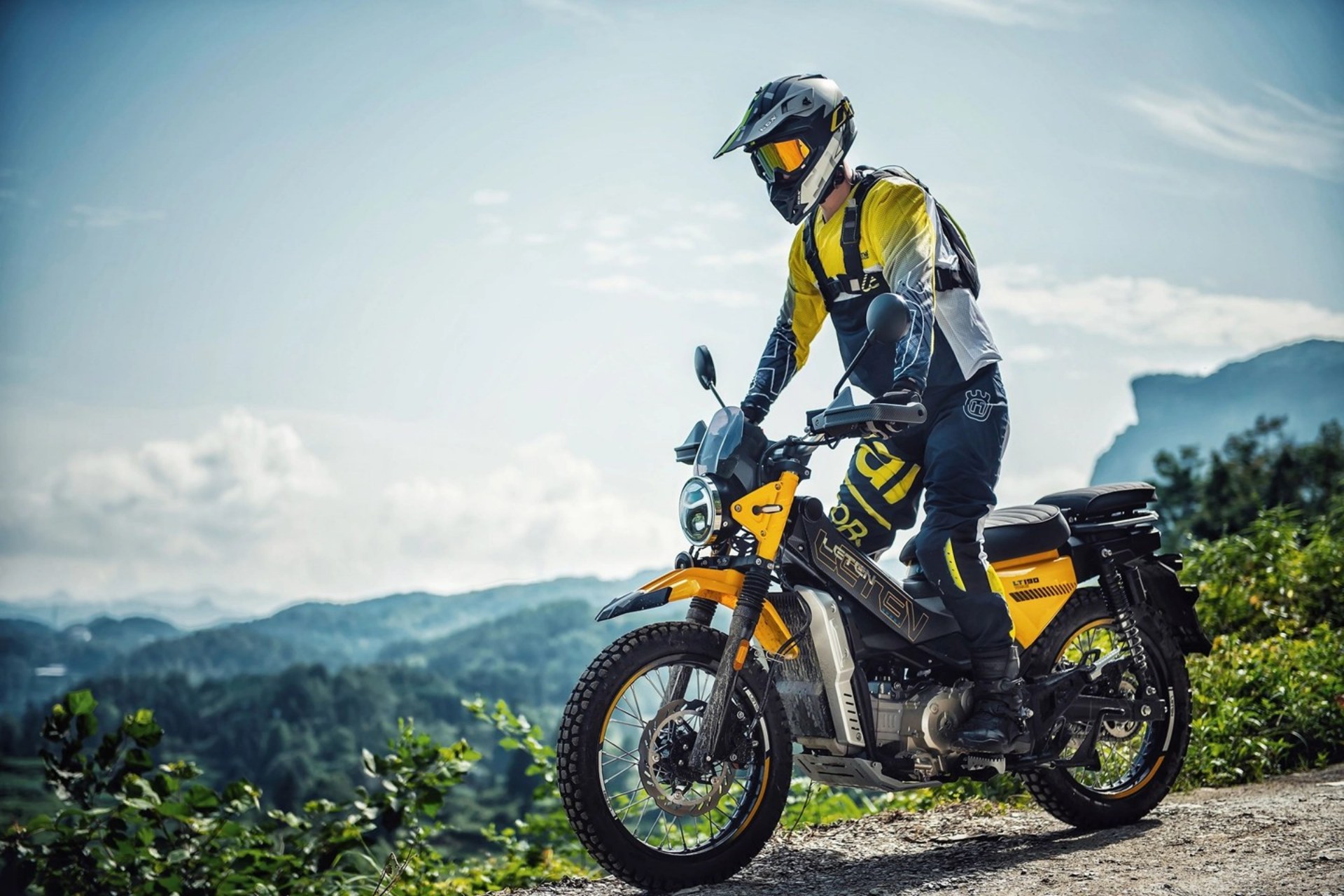AJS Leten LT190 2026